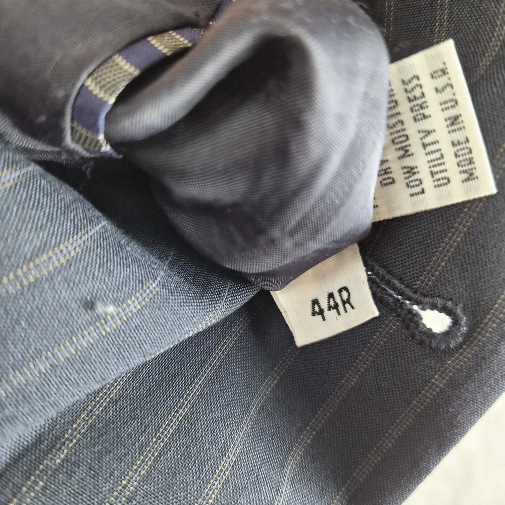 Kenneth Cole Blazer Jacket Mens Black Pinstripe 3 Buttons Sport Coat Made In USA